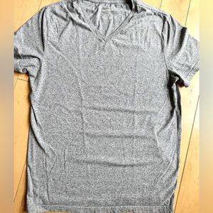 Men’s Every Wear V-Neck T-Shirt